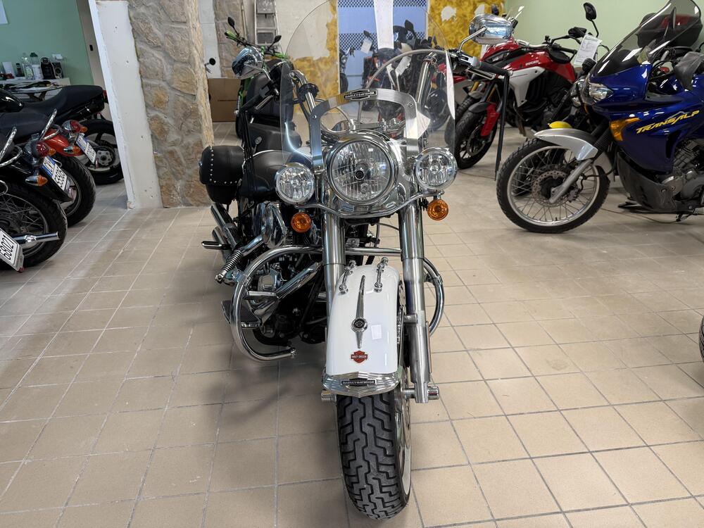 Harley-Davidson 1450 Deluxe (2005 - 06) - FLSTNI (3)