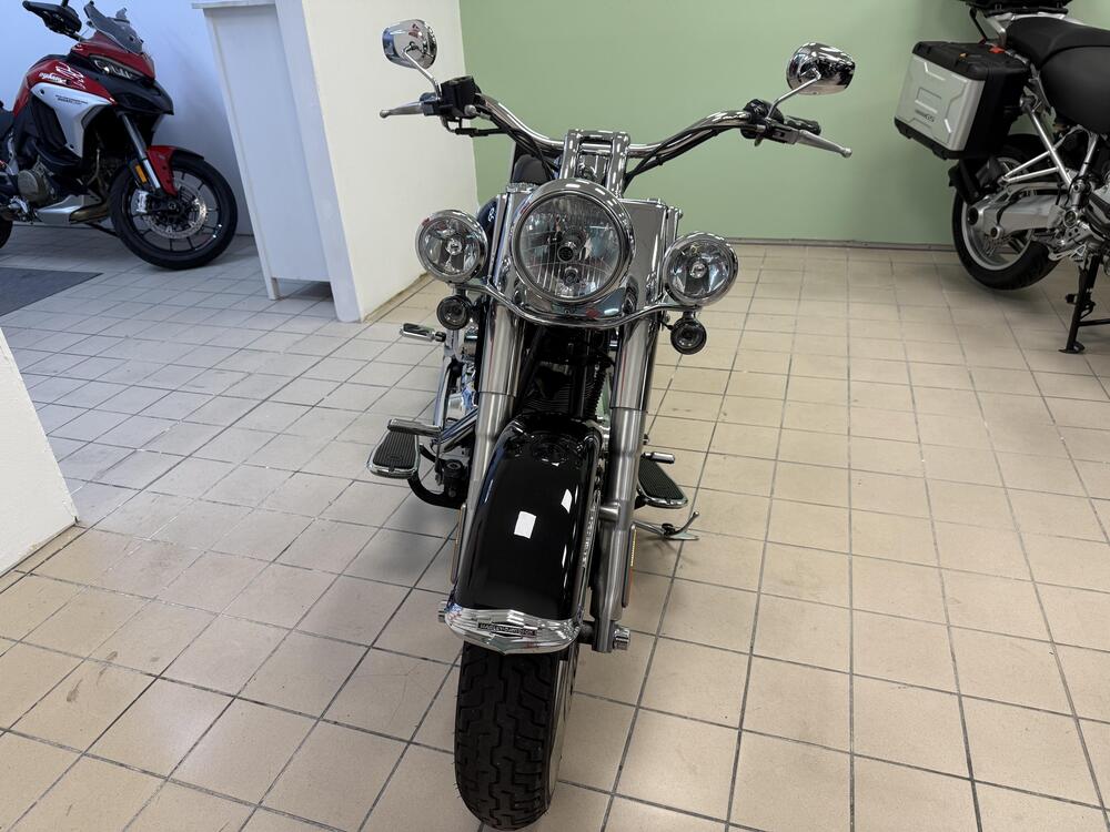 Harley-Davidson 1584 Deluxe (2007 - 08) - FLSTN (3)