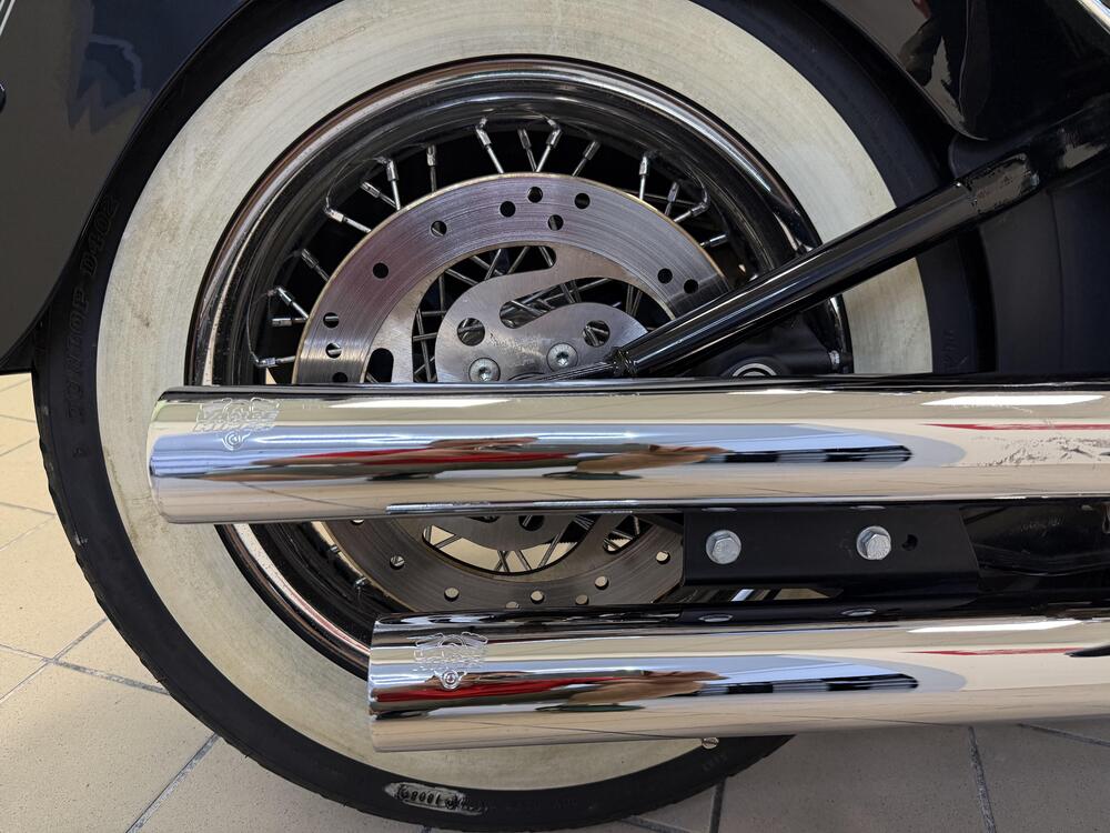 Harley-Davidson 1584 Deluxe (2007 - 08) - FLSTN (5)