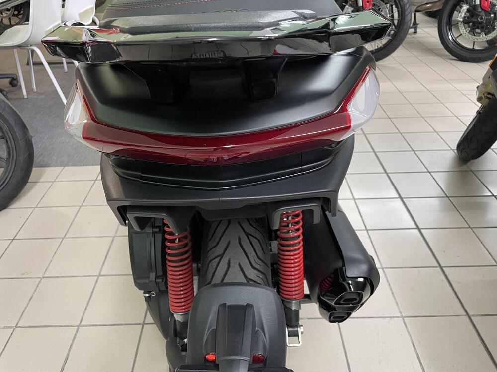 Piaggio MP3 400 Sport ABS Hpe (2023 - 24) (4)