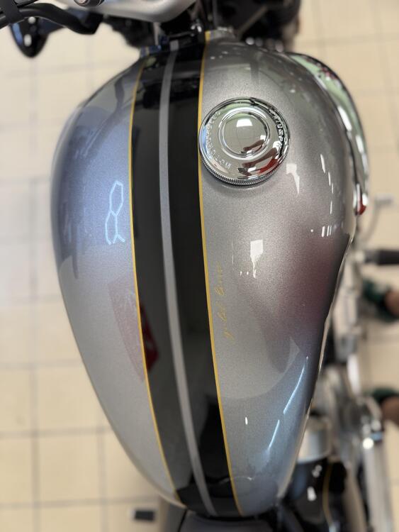 Triumph Bonneville Speedmaster 1200 Triumph-Speedmaster Gold Line (2022) (4)