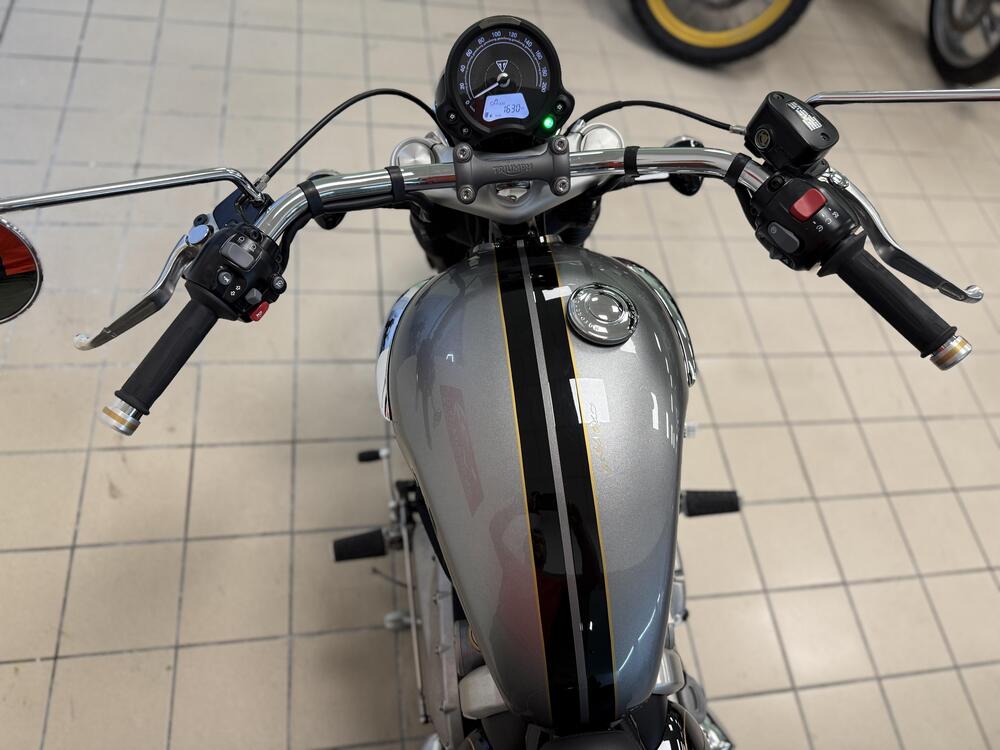 Triumph Bonneville Speedmaster 1200 Triumph-Speedmaster Gold Line (2022) (5)