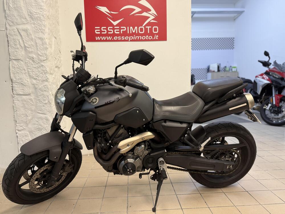 Yamaha MT-03 (2006 - 14) (2)