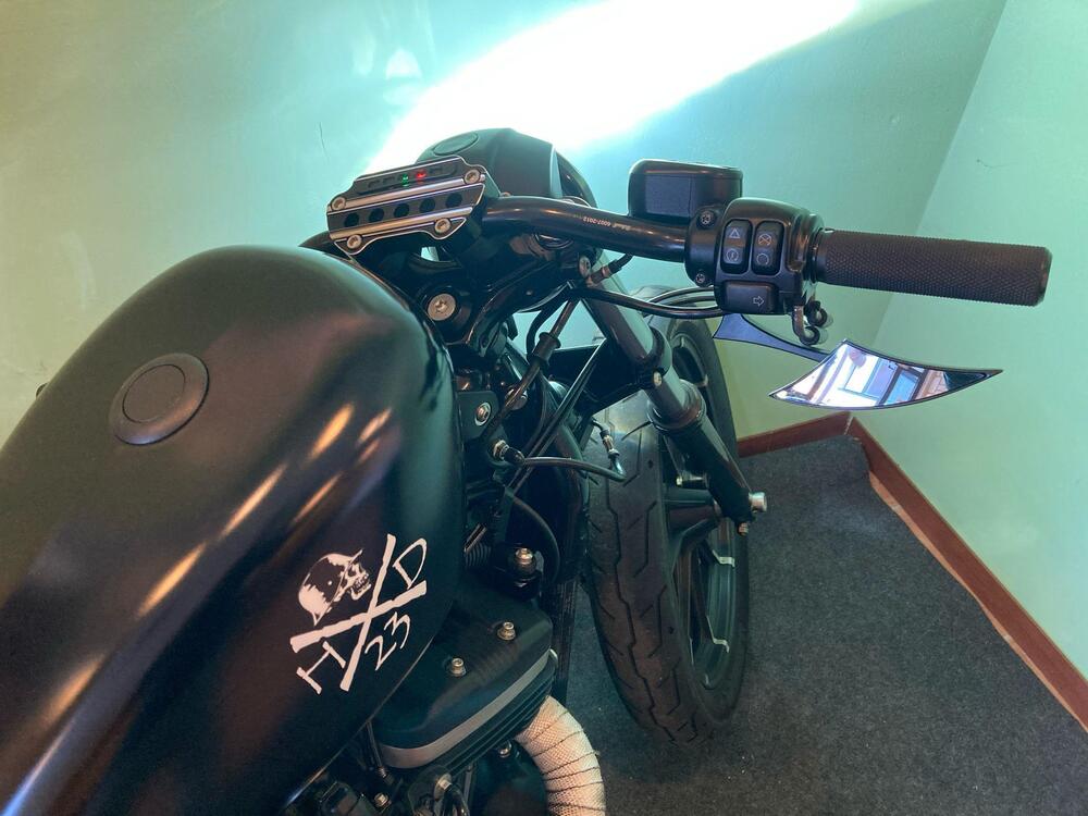 Harley-Davidson 883 SuperLow (2017 - 20) - XL 883L (3)