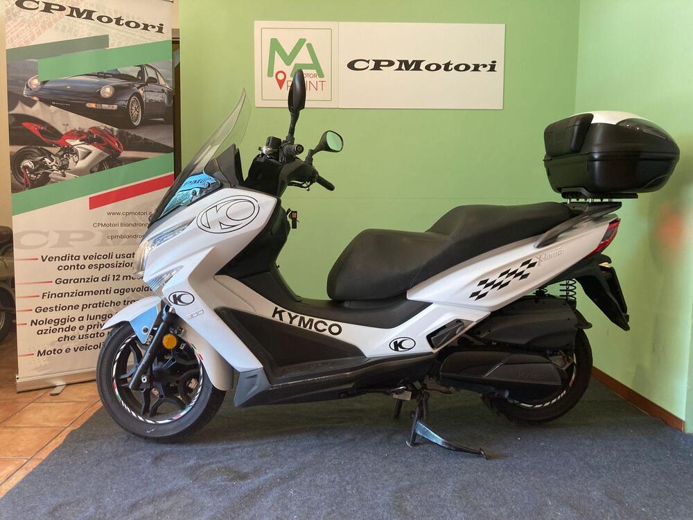 Kymco X-Town 300i ABS (2016 - 20) (2)