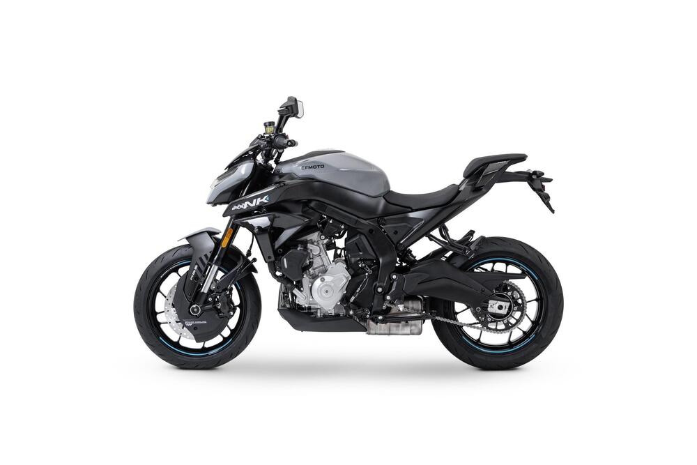 CFMOTO 675NK (2025) (5)
