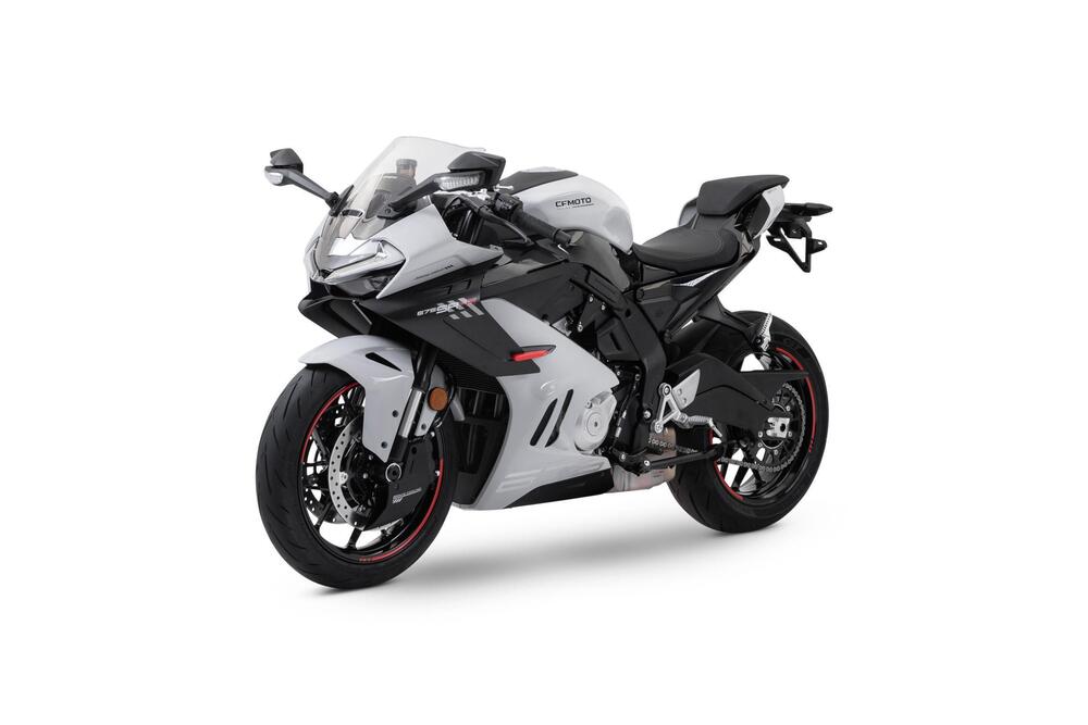 CFMOTO 675SR-R (2025) (4)