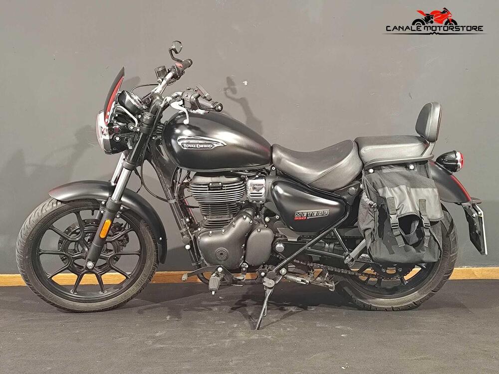 Royal Enfield Meteor 350 Stellar (2021 - 25) (2)
