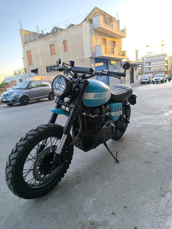 Triumph Bonneville (2007 - 16) (2)