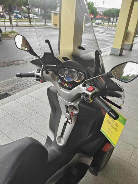 Piaggio Mp3 300 ie Business LT (2017 - 18) (5)