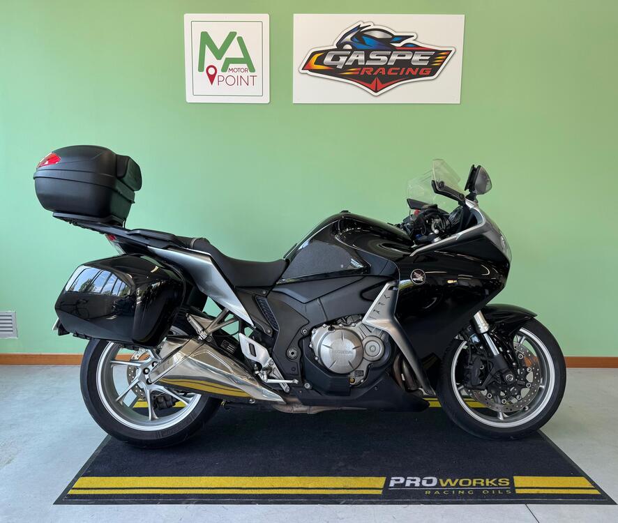 Honda VFR 1200 F ABS (2009 - 16)