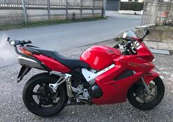 Honda VFR 800 (2002 - 05) usata