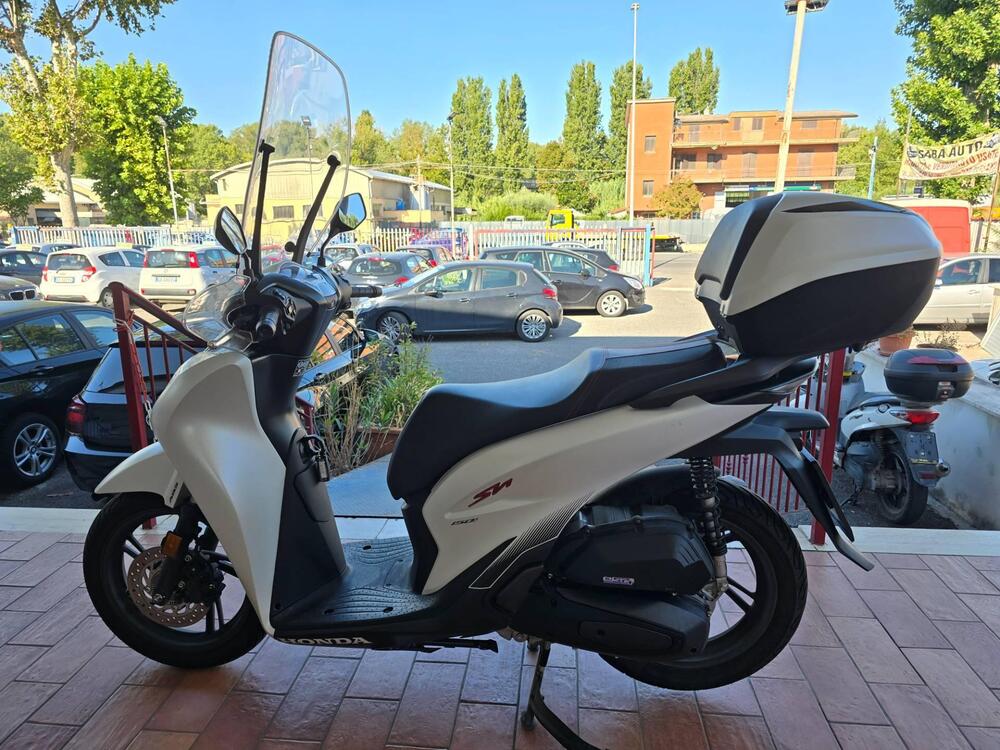 Honda SH 150i Sport (2024 - 25) (2)