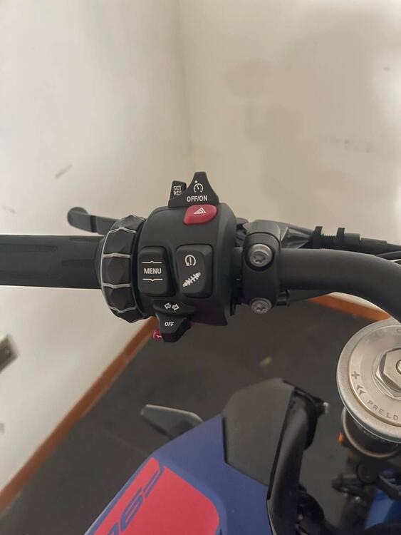 Bmw F 900 R (2025) (2)