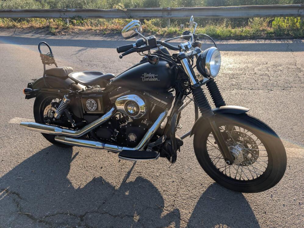 Harley-Davidson 1584 Street Bob (2008 - 15) - FXDB (2)