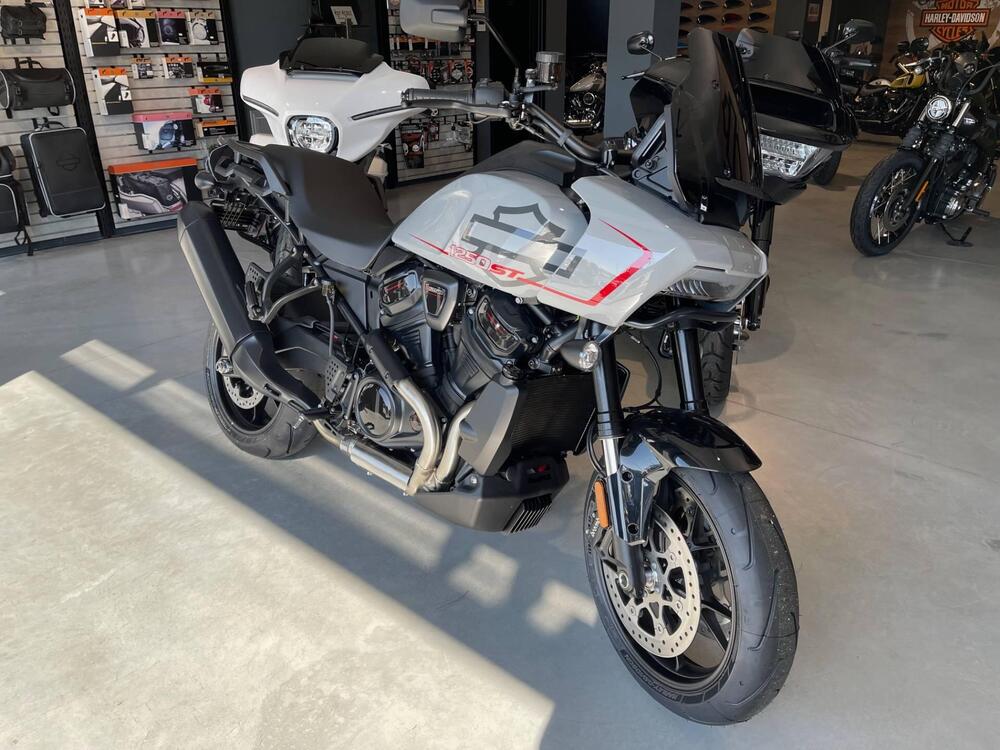 Harley-Davidson Pan America 1250 ST (2025) (2)
