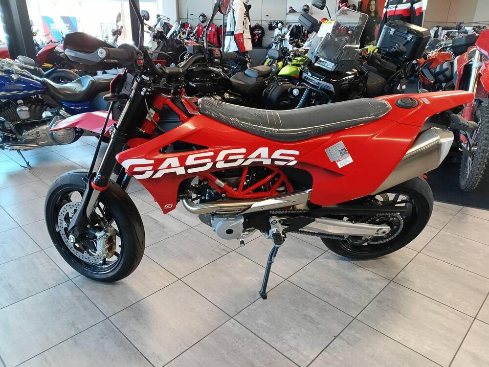 GASGAS SM 700 (2022 - 25) (2)