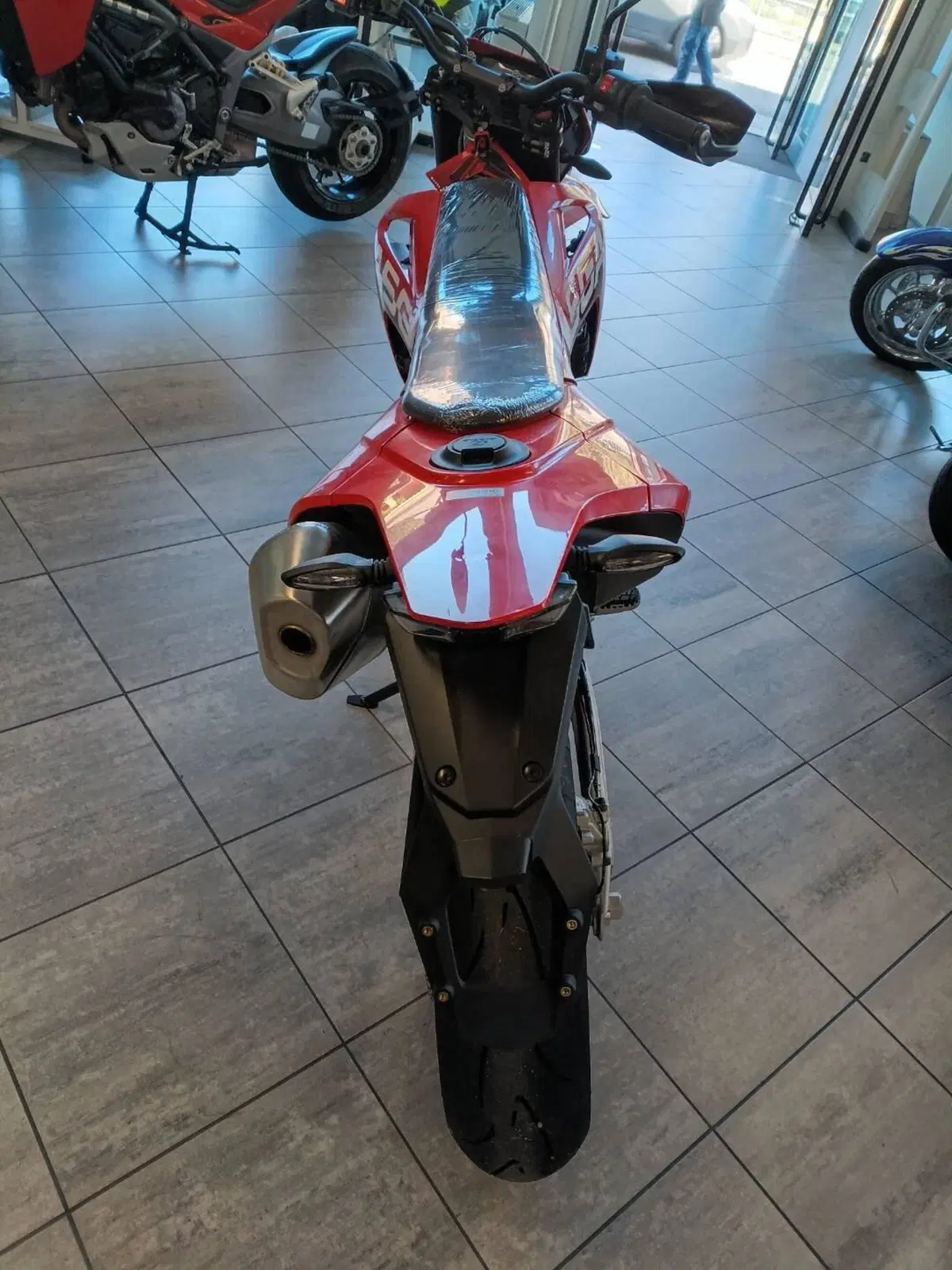 GASGAS SM 700 (2022 - 26) (4)
