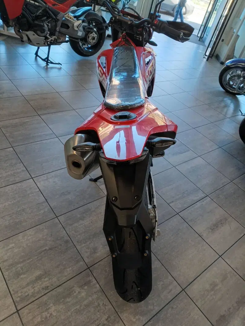 GASGAS SM 700 (2022 - 26) (4)