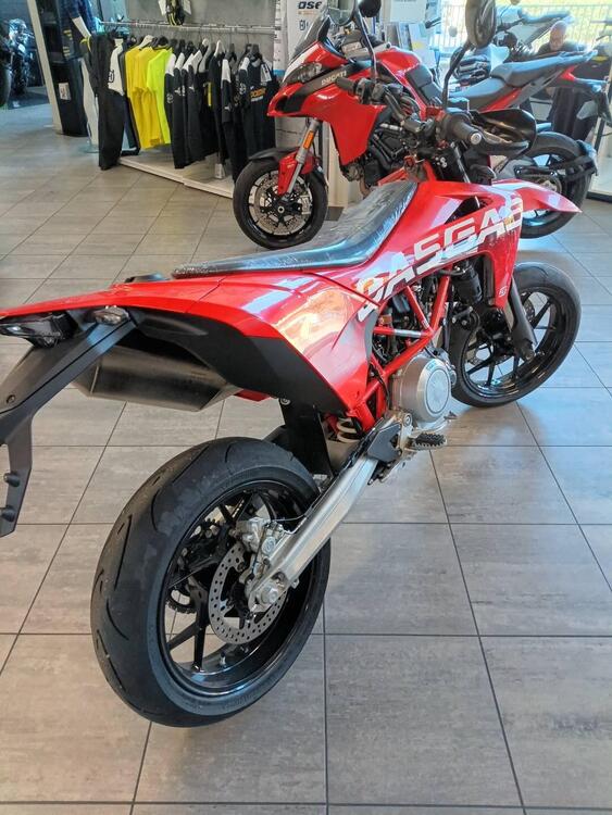 GASGAS SM 700 (2022 - 25) (5)