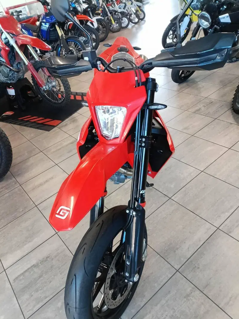 GASGAS SM 700 (2022 - 26) (8)
