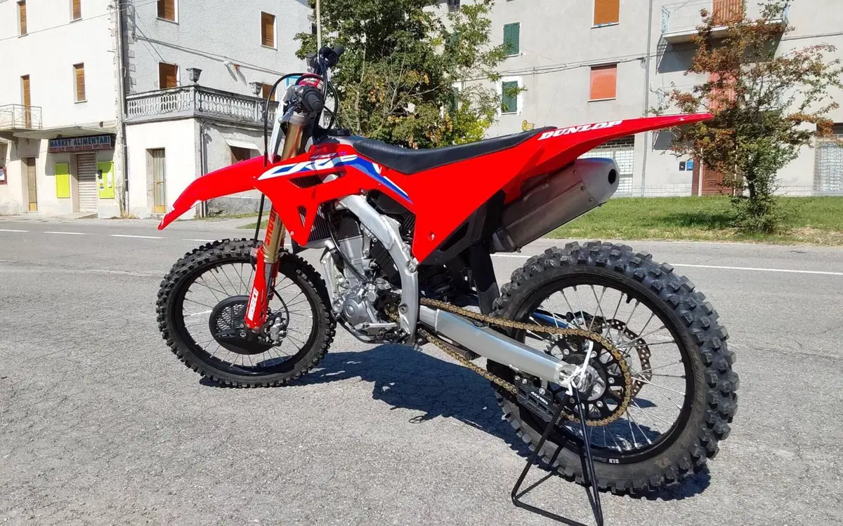 Honda CRF 450R (2021)