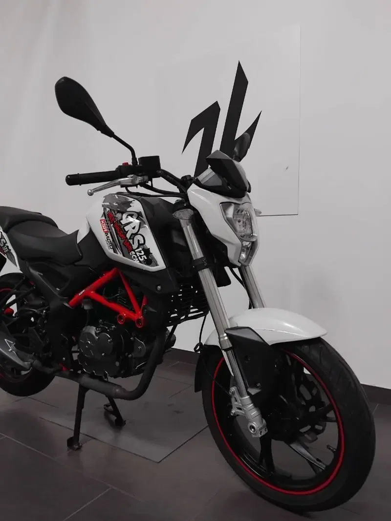 KSR Moto GRS 125 4T (2014 - 16) (2)