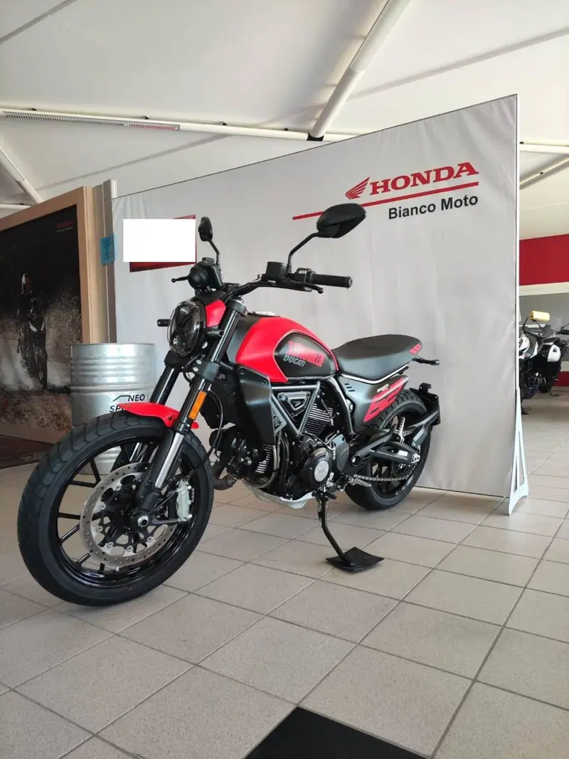 Ducati Scrambler 800 Full Throttle (2023 - 24) (2)