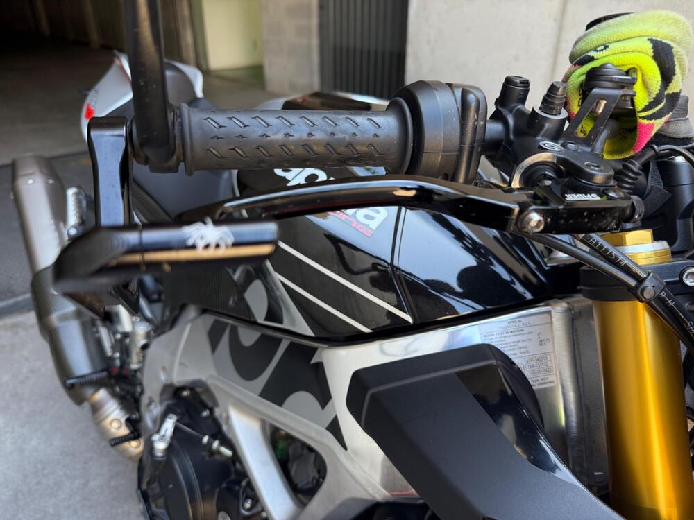 Aprilia Tuono V4 Factory (2019 - 20) (5)