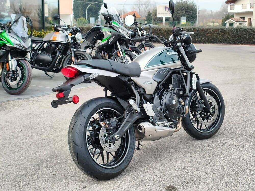 Kawasaki Z 650 RS (2025 - 26) (4)