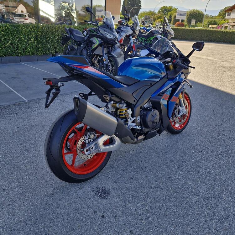 Aprilia RSV4 1100 (2025) (4)