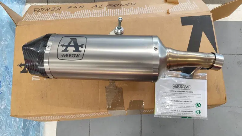 Terminale Arrow in Titanio per HONDA FORZA 750
