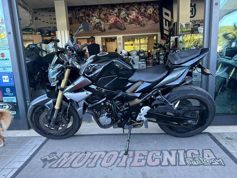 Suzuki GSR 750 Z (2014 - 15)