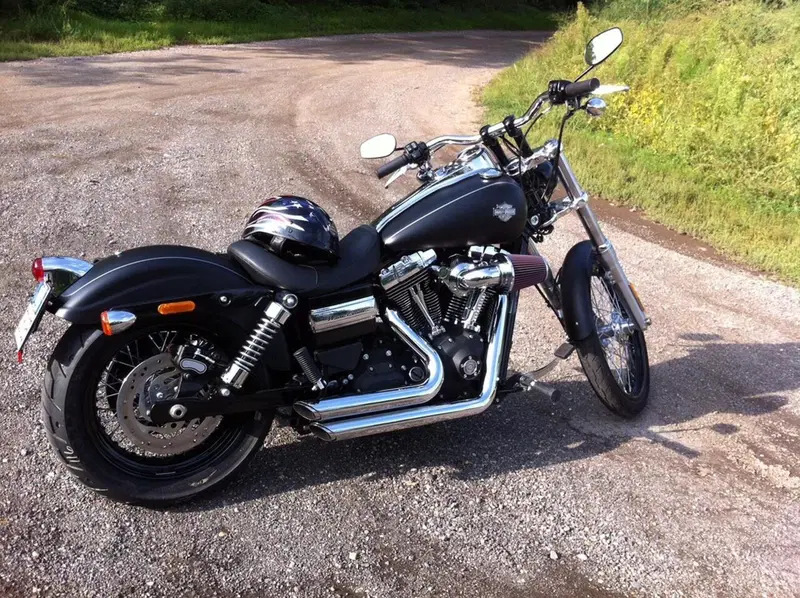 Harley-Davidson 1584 Wide Glide (2007 - 11) - FXDWG (2)