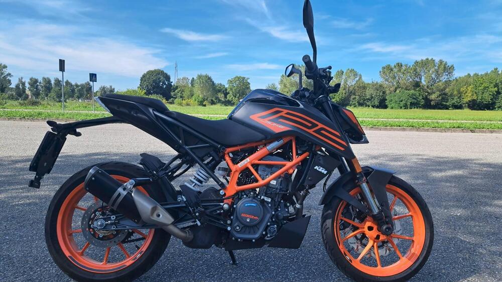 KTM 125 Duke (2021 - 23) (2)