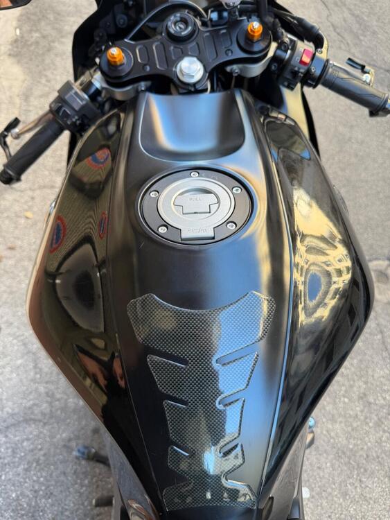 Yamaha YZF R7 (2021 - 25) (4)