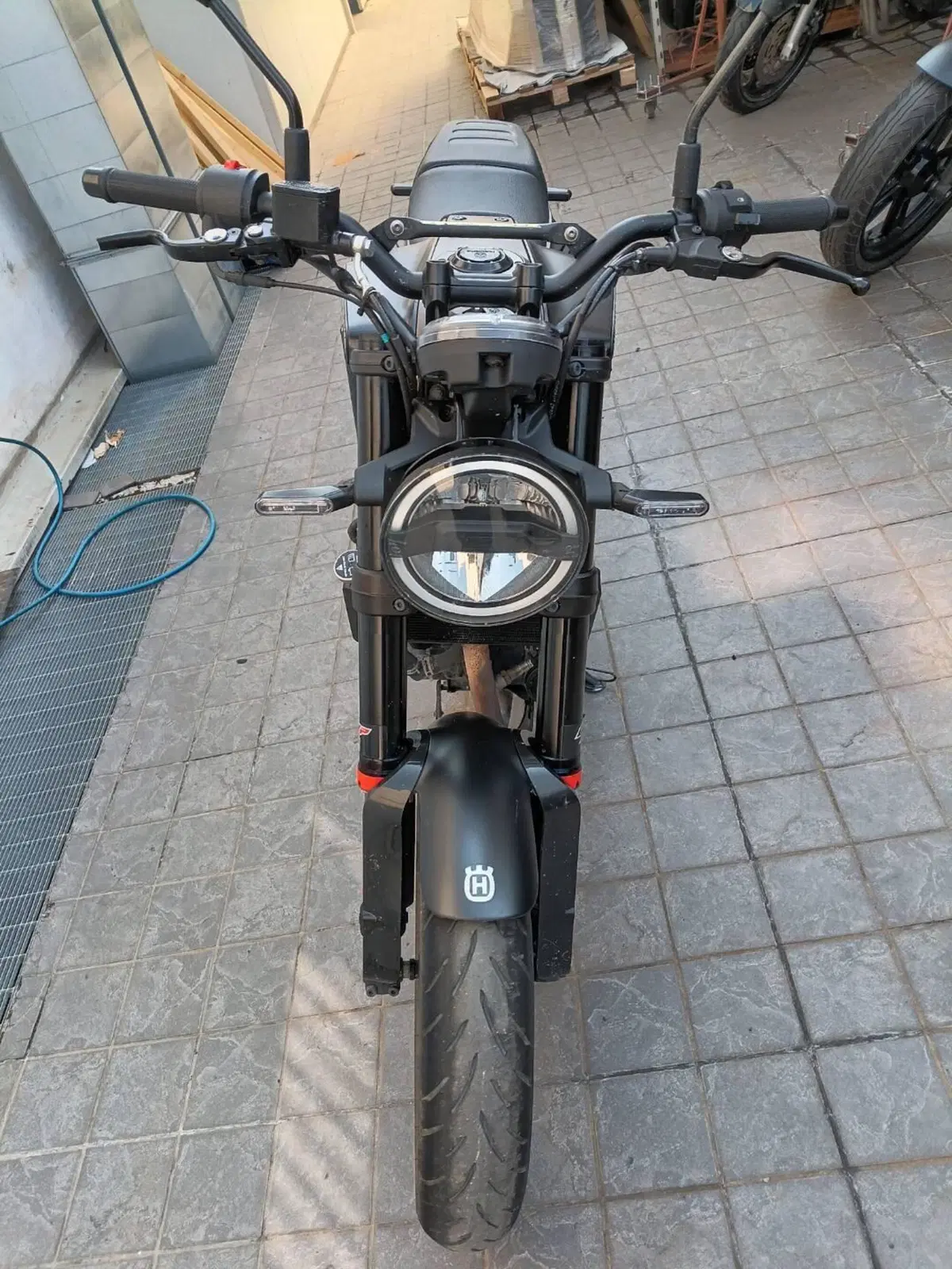 Husqvarna Svartpilen 125 (2021 - 23) (8)