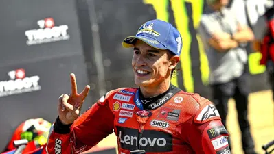 MotoGP 2025. GP della Catalogna. Marquez, ennesima vittoria dopo l'errore del fratello: "Oggi Alex andava pi&ugrave; forte"