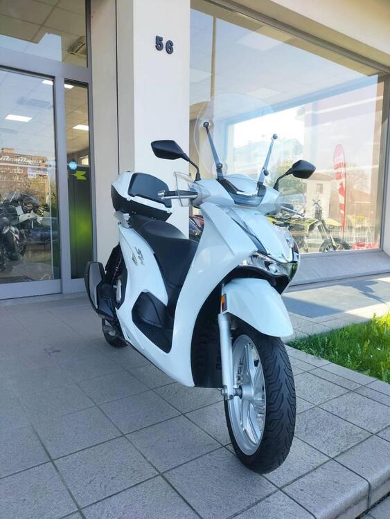 Honda SH 350 (2021 - 24) (2)