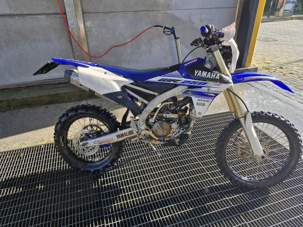 Yamaha WR 250 F (2016) (2)