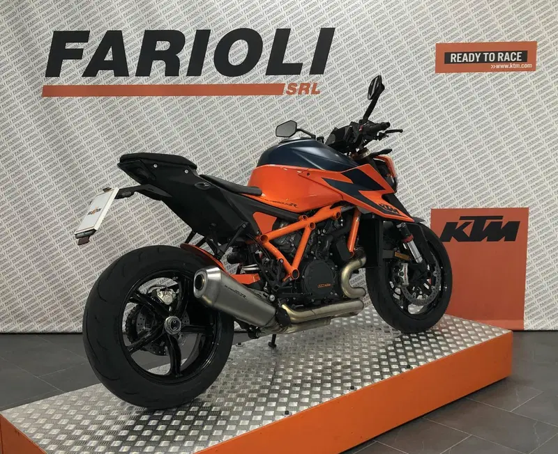 KTM 1290 Super Duke R (2020) (3)