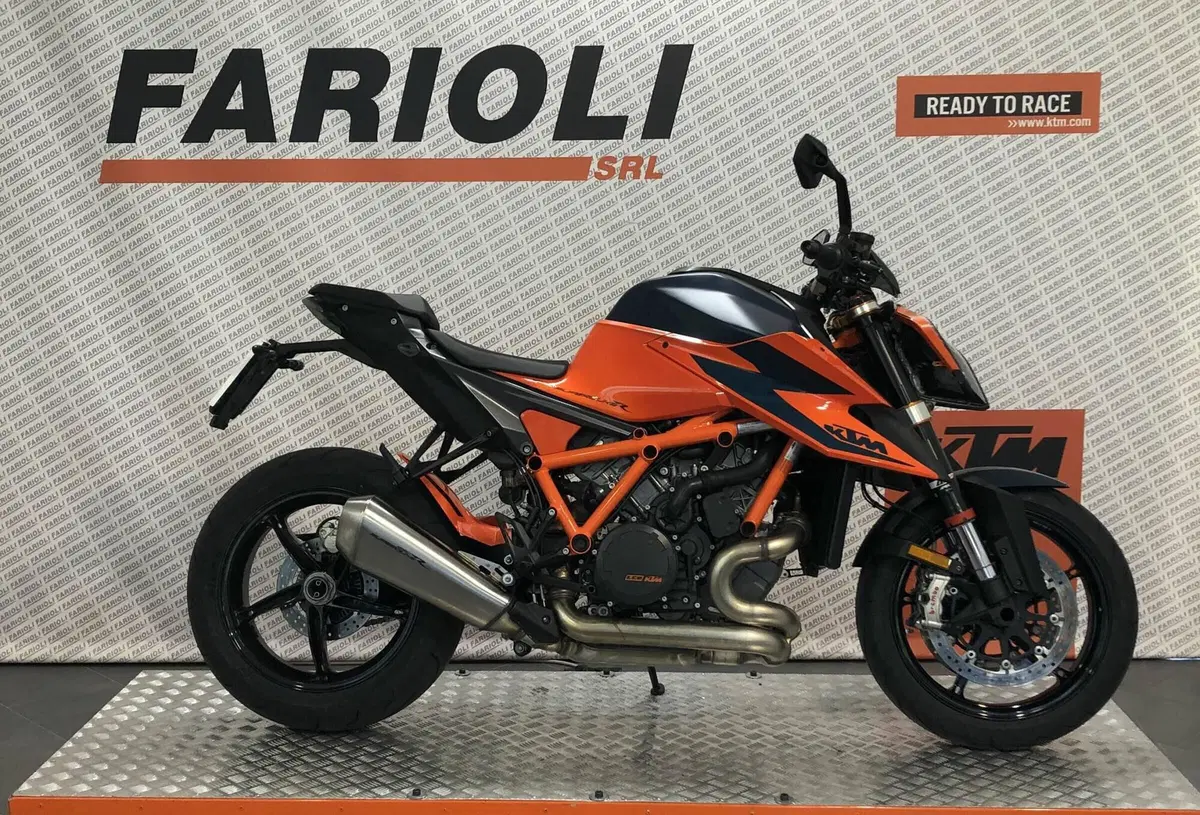 KTM 1290 Super Duke R (2020)