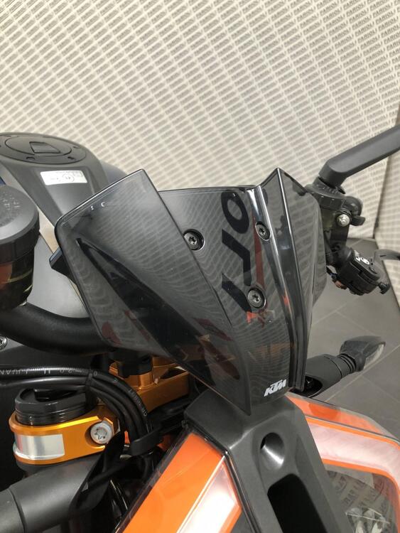 KTM 1290 Super Duke R (2020) (4)