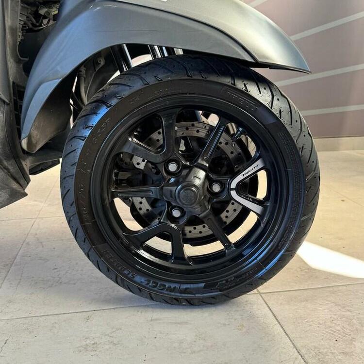 Yamaha Tricity 300 (2021 - 24) (4)