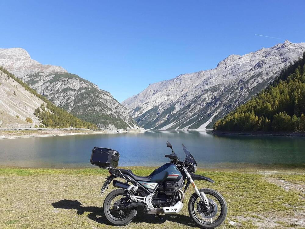 Moto Guzzi V85 TT (2021 - 23) (5)