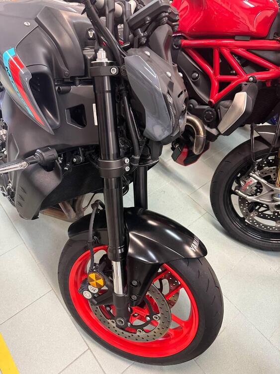 Yamaha MT-09 (2021 - 23) (2)