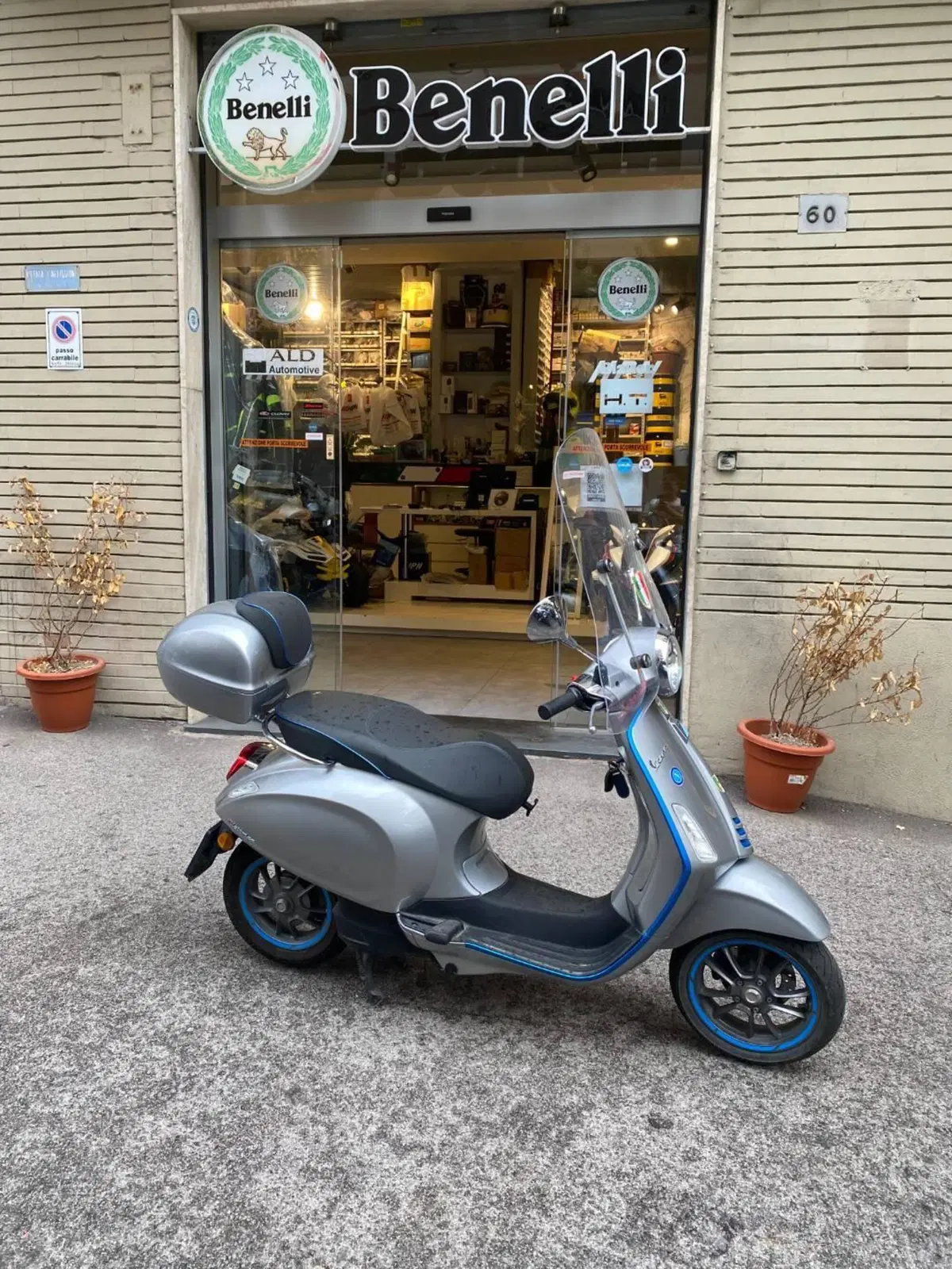 Vespa Vespa Elettrica 70 (2020 - 24) (2)