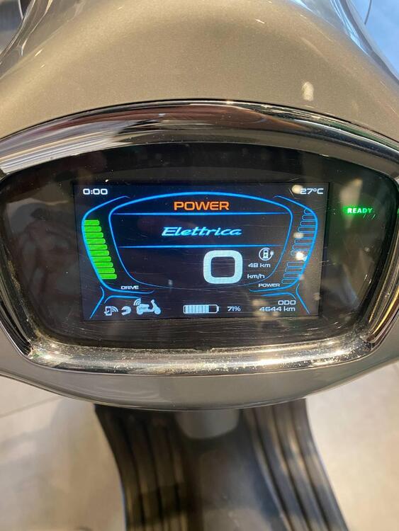 Vespa Vespa Elettrica 70 (2020 - 24) (4)