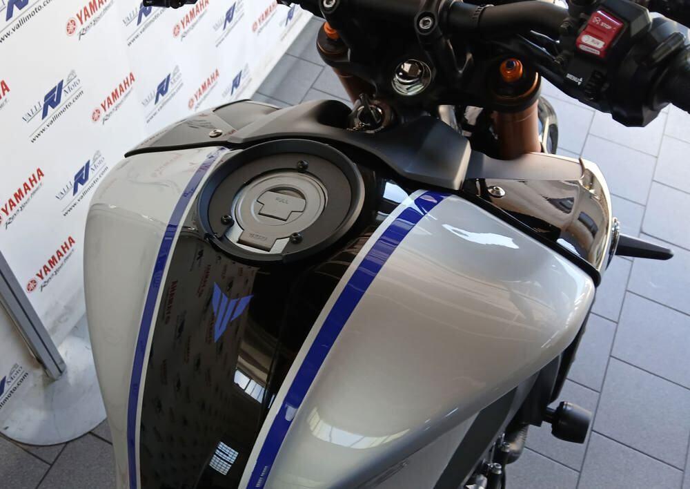 Yamaha MT-09 SP (2021 - 23) (4)