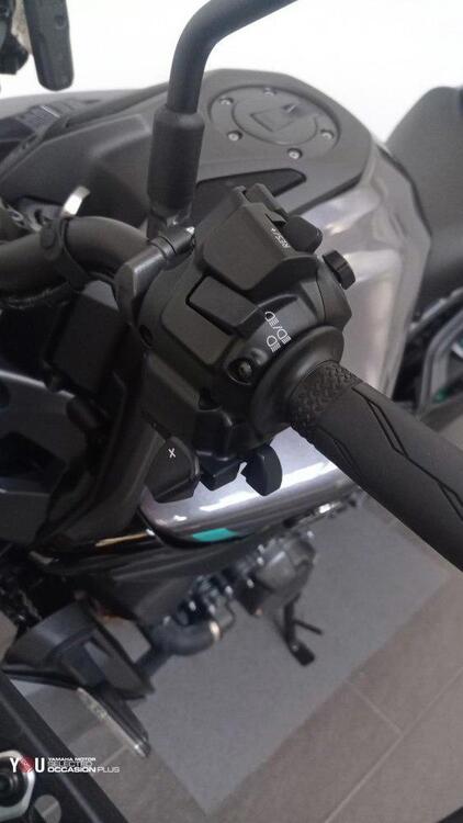 Yamaha MT-09 Y-AMT (2024 - 25) (4)